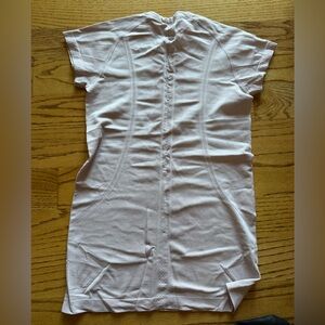 Define Lululemon Light Pink size 6 - barely used